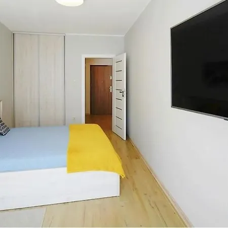 Adrian * ブカレスト